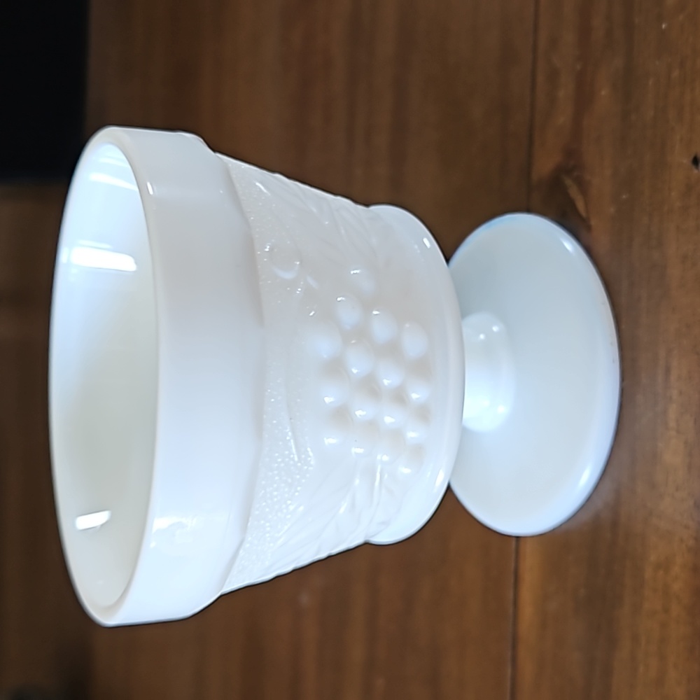Vintage milk glass sugar bowl without a lid